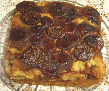 Fig apple cake